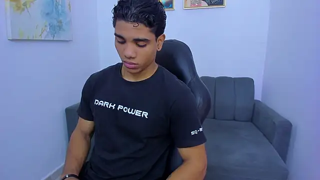 Snapshot of Dustyn_Michelle1 chatting on February 10, 2026, 2:05 pm Dustyn Michelle1 online show from February 10, 2026, 2:05 pm