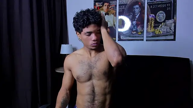 Snapshot of Dustyn_Michelle1 chatting on March 2, 2026, 7:15 am Dustyn Michelle1 online show from March 2, 2026, 7:15 am