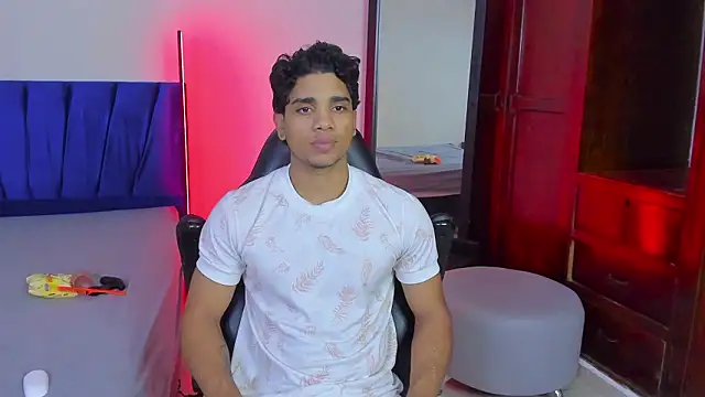 Snapshot of Dustyn_Michelle1 chatting on February 22, 2026, 6:27 am Dustyn Michelle1 online show from February 22, 2026, 6:27 am