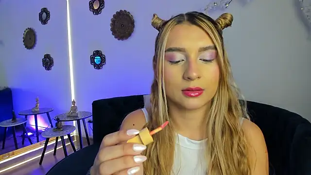 Snapshot of Morgan_Lux chatting on January 15, 2026, 12:41 pm Morgan Lux online show from January 15, 2026, 12:41 pm