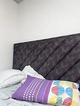 Snapshot of MMia_18 chatting on March 13, 2026, 10:37 pm MMia 18 online show from March 13, 2026, 10:37 pm