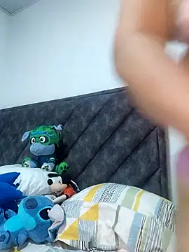 Snapshot of MMia_18 chatting on March 10, 2026, 9:24 am MMia 18 online show from March 10, 2026, 9:24 am