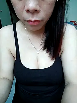 -Lisa  online show from April 7, 2026, 2:24 am