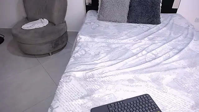 CataleyaRoselle online show from February 20, 2026, 2:30 pm