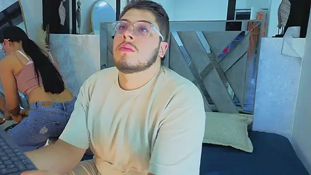 Chel seth online show from March 17, 2026, 4:48 am