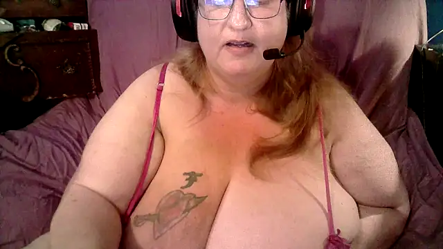 jade-belle online show from December 21, 2025, 7:43 am