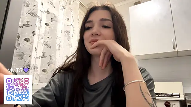 IsabellaWave online show from January 5, 2026, 5:27 pm