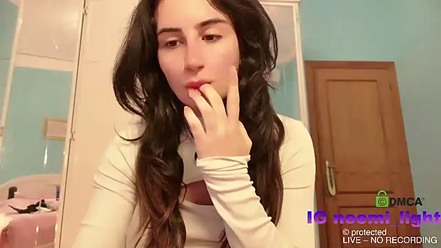 Snapshot of DeaAthena chatting on February 23, 2026, 5:02 pm DeaAthena online show from February 23, 2026, 5:02 pm