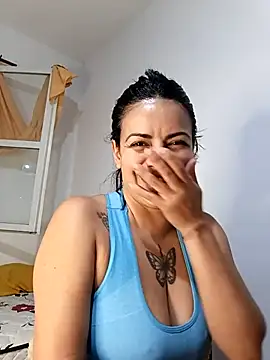 Snapshot of luluclark69 chatting on February 23, 2026, 11:05 pm luluclark69 online show from February 23, 2026, 11:05 pm