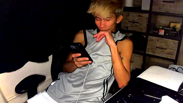 Snapshot of jhaycobXgarcia chatting on April 1, 2026, 2:47 pm jhaycobXgarcia online show from April 1, 2026, 2:47 pm