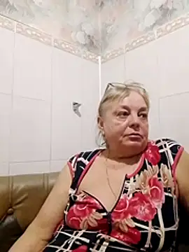 Snapshot of LinaLight88 chatting on February 22, 2026, 9:27 pm LinaLight88 online show from February 22, 2026, 9:27 pm