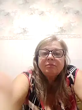 Snapshot of LinaLight88 chatting on February 2, 2026, 8:41 pm LinaLight88 online show from February 2, 2026, 8:41 pm