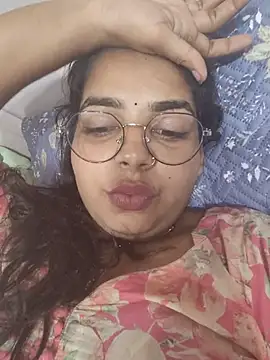Himani 0122 online show from July 7, 2026, 8:01 pm