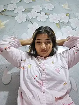 Himani 0122 online show from July 5, 2026, 9:05 am