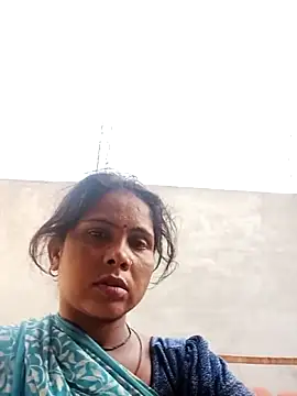 Shreya pandit online show from May 16, 2026, 1:26 am