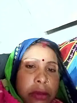 Snapshot of Shreya_pandit chatting on January 7, 2026, 10:15 pm Shreya pandit online show from January 7, 2026, 10:15 pm