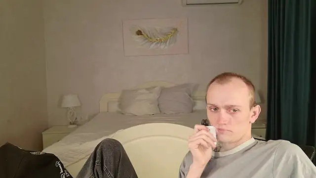 WeksaMur online show from April 6, 2026, 7:04 pm