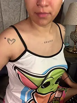 Snapshot of Val12777 chatting on April 9, 2026, 12:11 pm Val12777 online show from April 9, 2026, 12:11 pm