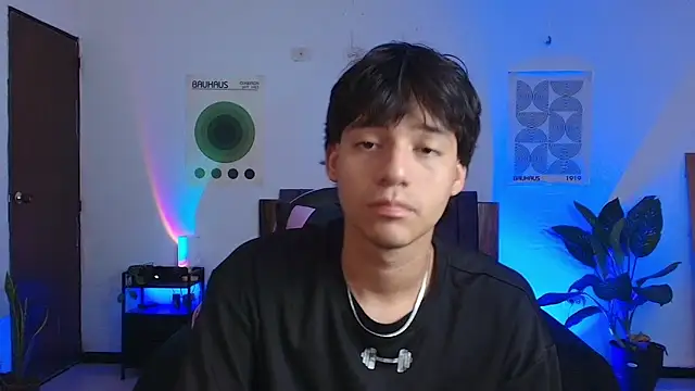 Snapshot of CrisotpherMoretti chatting on December 18, 2025, 5:28 pm CrisotpherMoretti online show from December 18, 2025, 5:28 pm