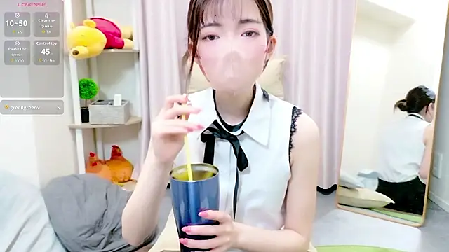 nono 0o online show from February 8, 2026, 10:57 am