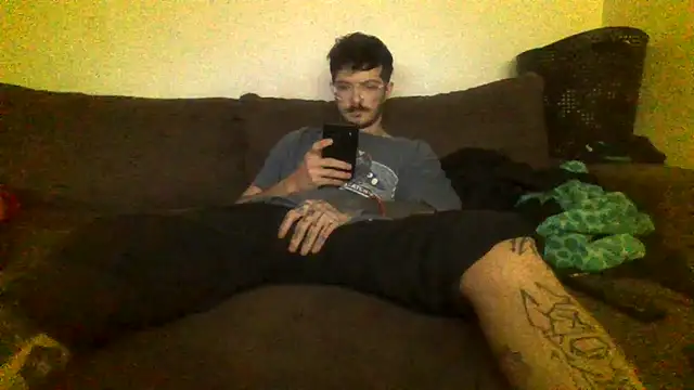 atreus69big online show from May 4, 2026, 6:00 pm