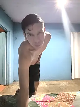 Snapshot of UrgedTrusty chatting on March 25, 2026, 10:08 pm UrgedTrusty online show from March 25, 2026, 10:08 pm