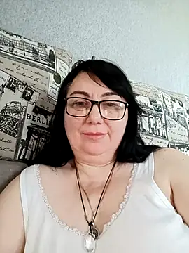 MariSwan222 online show from May 29, 2026, 7:03 am