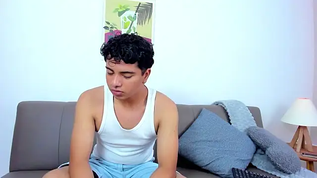 cherry blossom77 online show from December 17, 2025, 2:11 pm