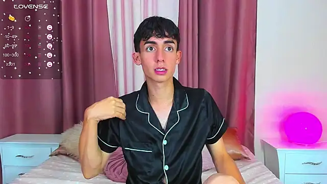 starboyy 77 online show from January 7, 2026, 12:43 pm