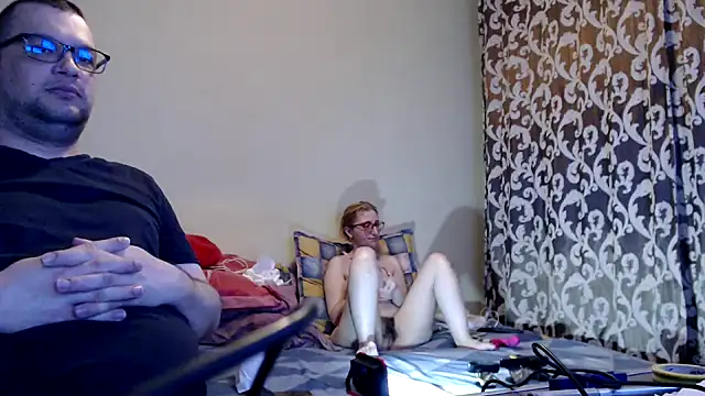 yunis32 online show from February 24, 2025, 5:20 pm