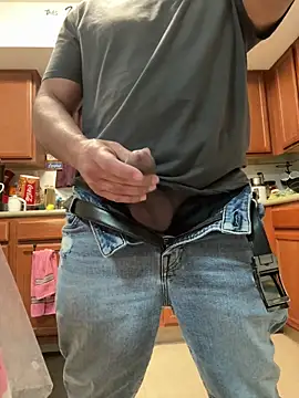 Snapshot of tigre6911 chatting on March 1, 2026, 9:31 am tigre6911 online show from March 1, 2026, 9:31 am