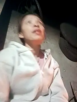 Snapshot of Andrea-688 chatting on February 5, 2026, 11:06 am Andrea-688 online show from February 5, 2026, 11:06 am