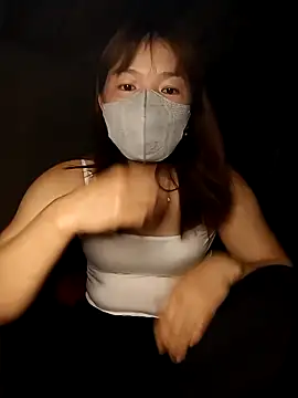 Snapshot of May-Ne chatting on February 18, 2026, 10:55 am May-Ne online show from February 18, 2026, 10:55 am