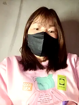 Snapshot of May-Ne chatting on February 12, 2026, 5:51 am May-Ne online show from February 12, 2026, 5:51 am