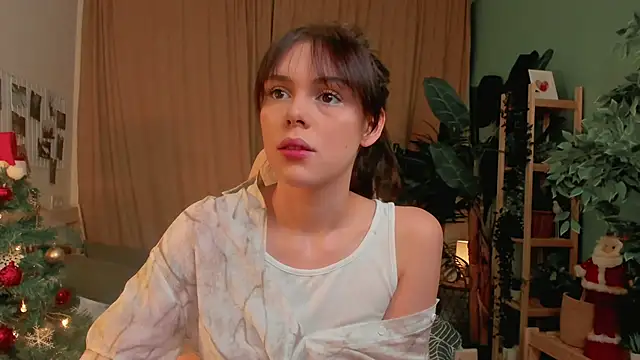 Pamela Tiffin online show from January 7, 2026, 1:10 am