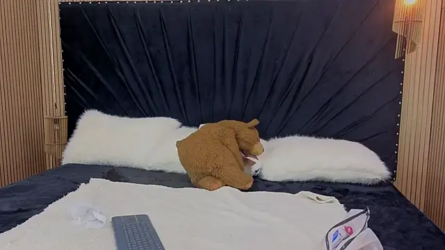 Megan-Horney- online show from April 16, 2026, 1:45 pm