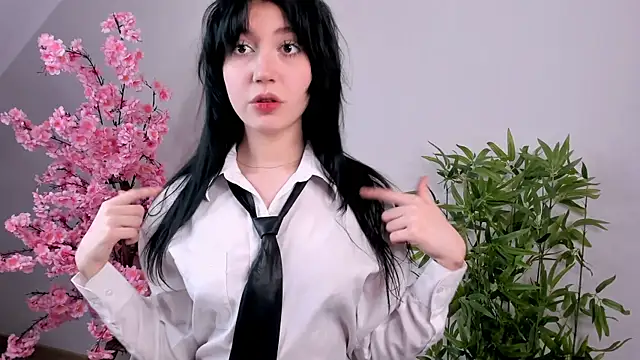 Snapshot of Mila_Whelson chatting on December 19, 2025, 7:33 am Mila Whelson online show from December 19, 2025, 7:33 am