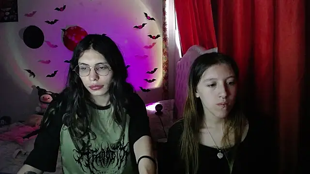 Briar y Blair online show from April 13, 2026, 8:35 pm