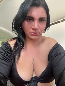 sophie-honey online show from February 11, 2026, 1:44 pm