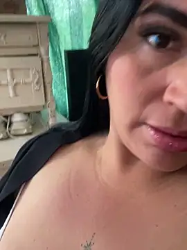 sophie-honey online show from February 10, 2026, 3:55 pm