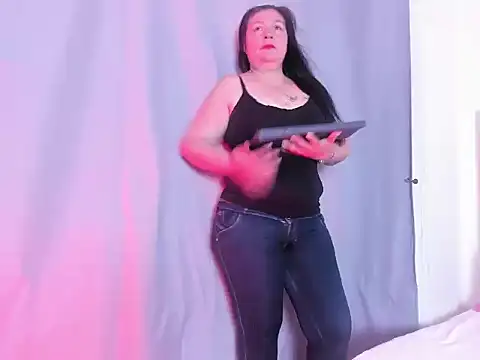 Samanrtha17 online show from January 7, 2026, 6:46 pm