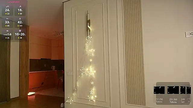 Snapshot of adoredora chatting on January 12, 2026, 3:13 am adoredora online show from January 12, 2026, 3:13 am