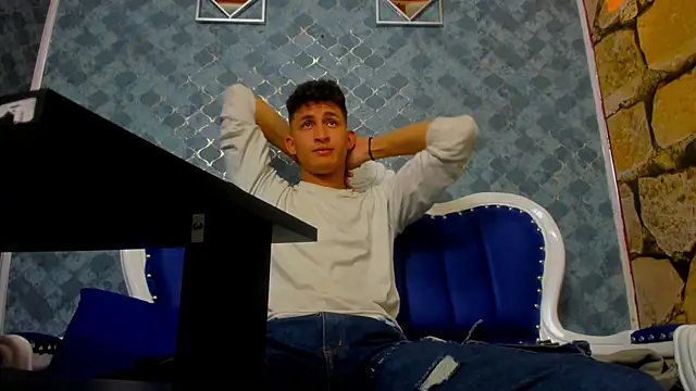 Ethan Waalker online show from December 19, 2025, 5:21 am