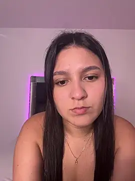 Camila sanchez25 online show from July 28, 2026, 8:52 pm