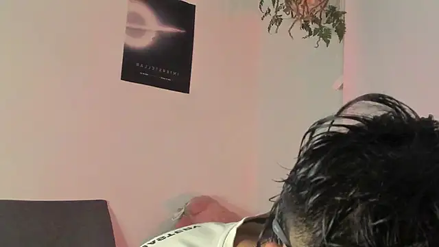 Snapshot of charlie_dicker chatting on January 5, 2026, 11:41 pm charlie dicker online show from January 5, 2026, 11:41 pm