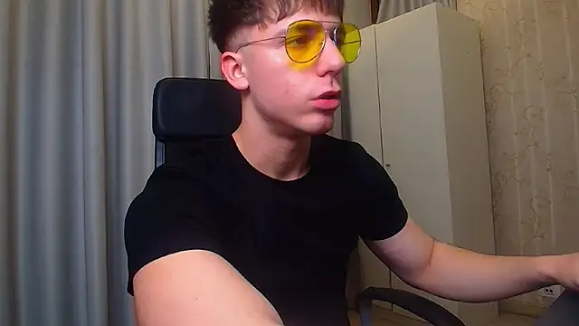 KellenWest online show from February 14, 2026, 5:07 am