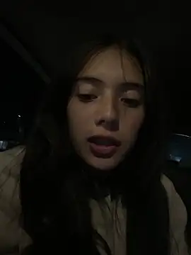 vanesita  online show from April 21, 2026, 1:07 am