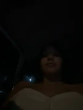 vanesita  online show from April 21, 2026, 1:42 am