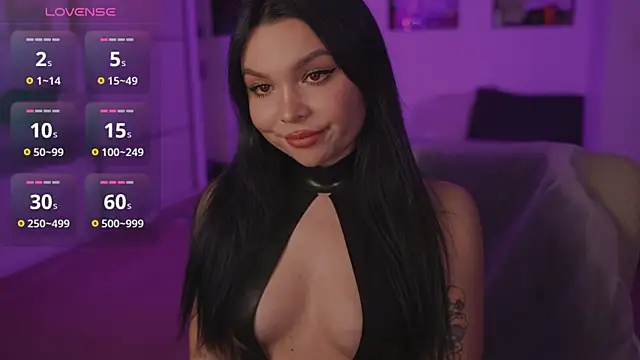 Snapshot of Dominatrix_Alice chatting on May 4, 2026, 12:47 am Dominatrix Alice online show from May 4, 2026, 12:47 am