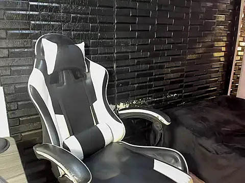 soffiasex68 online show from February 14, 2026, 3:29 am